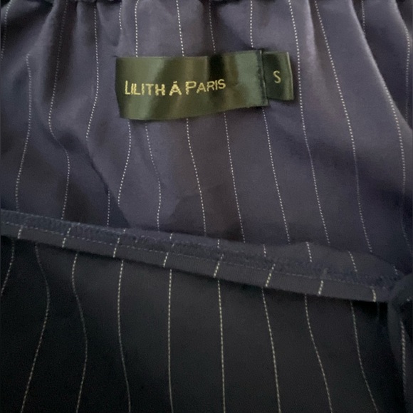 Lilith A Paris Size Small Off The Shoulder Navy Pinstripe Bow Blouse - Picture 5 of 5